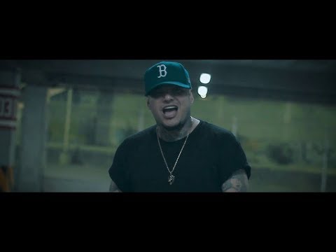 NETO REYNO CANTANDO LO MAS NUEVO DE SUS ROLAS