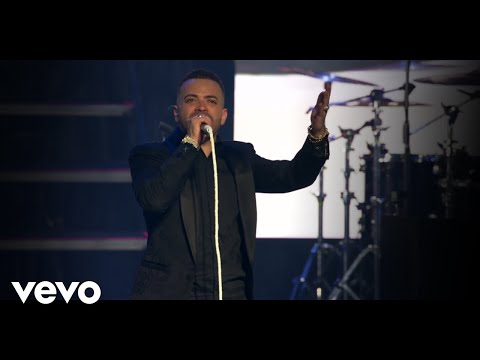 Nacho - Valiente (En Vivo)