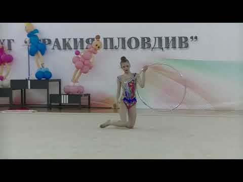 Петра Стойчева, обръч