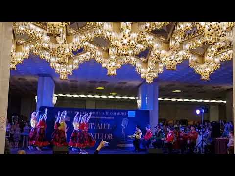 Ansamblul Zâmbetul - "Dans țigănesc"