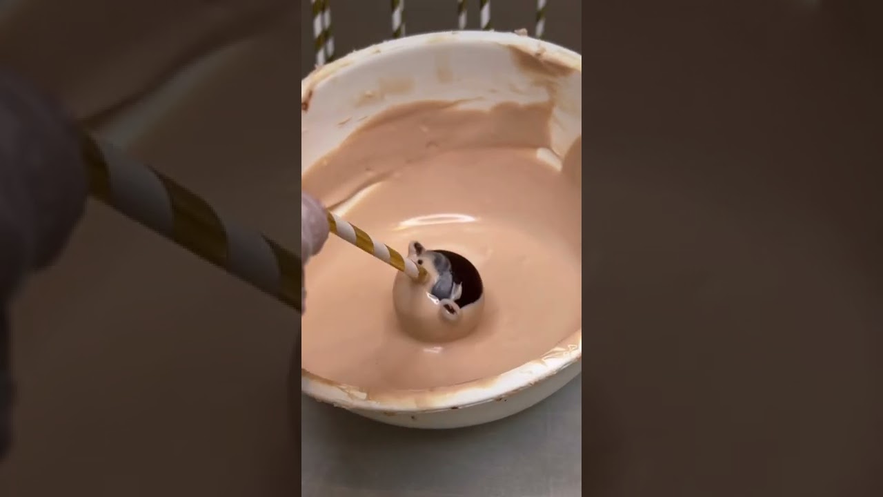 Teddy bear cake pops