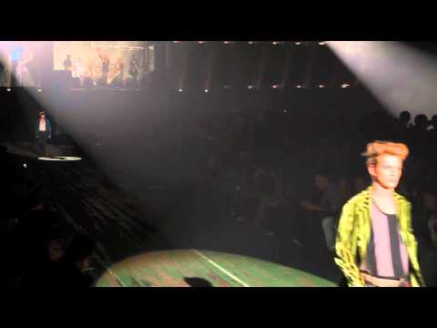 Y 3  S/S 2011 FASHION SHOW - VIDEO BY XXXX MAGAZINE