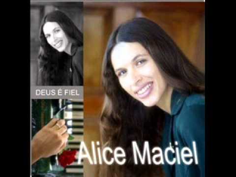 Que Barulho É Esse - Alice Maciel