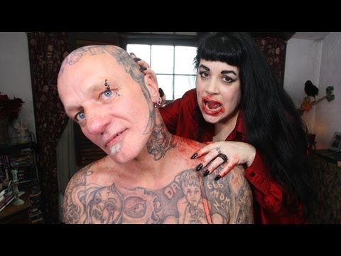 download lagu mp3 mp4 Real Life Vampire Couple, download lagu Real Life Vampire Couple gratis, unduh video klip Real Life Vampire Couple