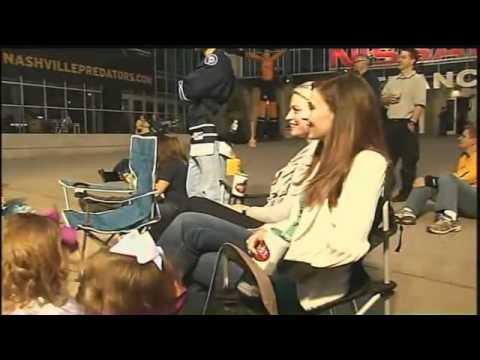 Red Wings Even Series with Predators at 1