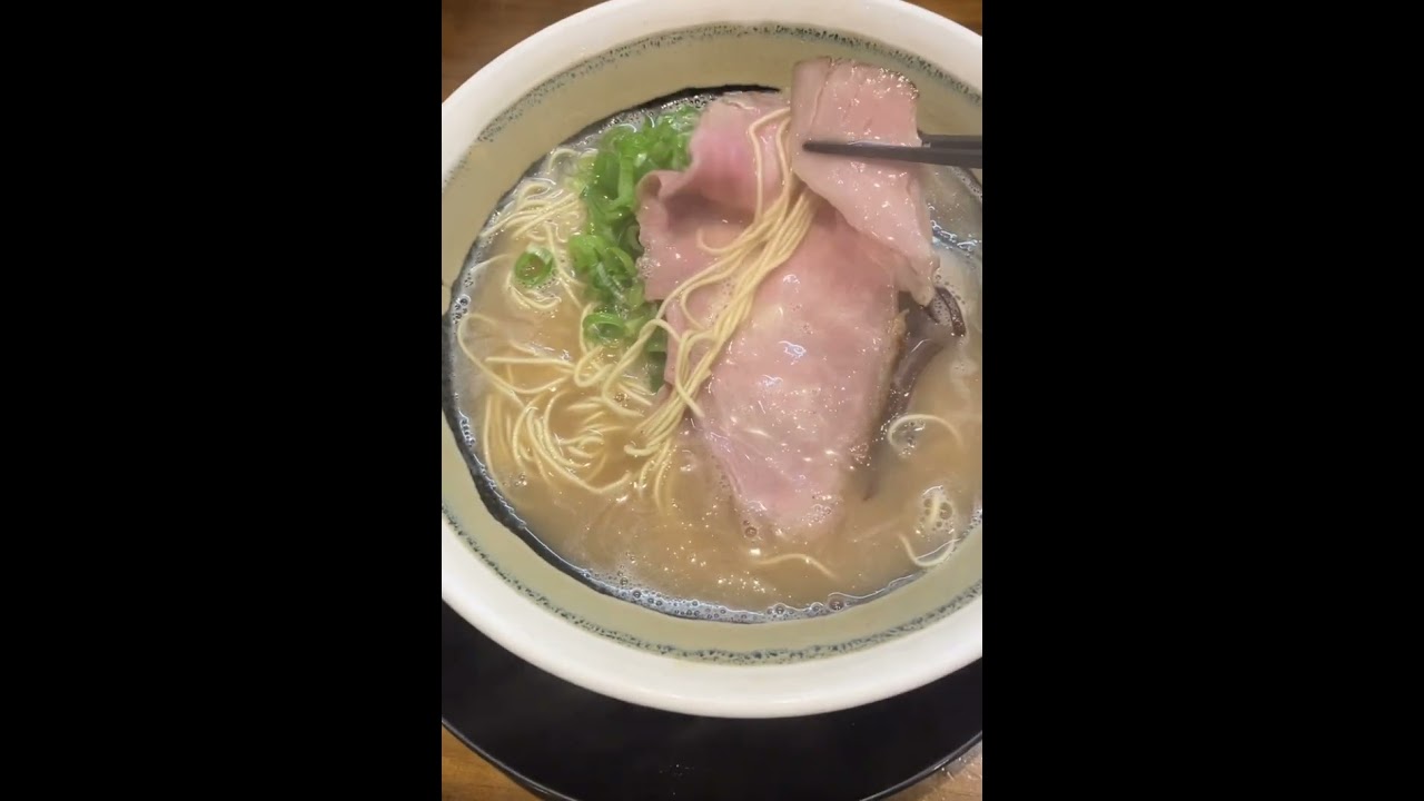 京都で歩いて見つけたお店！中華そば伏見⭐️錦3周年記念期間限定500円です #ラーメン #お得グルメ #ランチ #飯テロ #japanesefood #ラーメン