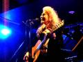 Judy Collins sings Mountain Girl
