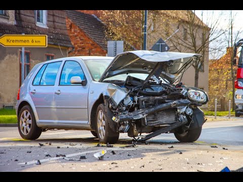 Schwerer Verkehrsunfall nach Vorfahrtsfehler Sommerfeld  (Kremmen)