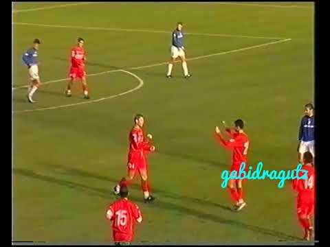 Vali Nastase si atingerile fine/ 31 oct 2001/ Dinamo - Sportul Studentesc/ Cupa Romaniei - optimi