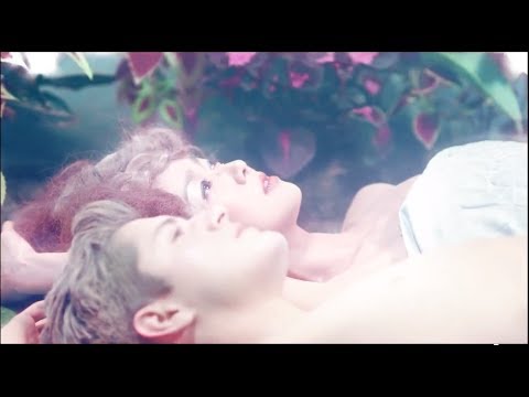 薛凱琪 Fiona Sit -《 弗洛蒙》Official Music Video