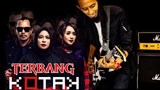 Download lagu KOTAK - TERBANG COVER LIVE ON BATTLE OF THE BAND mp3