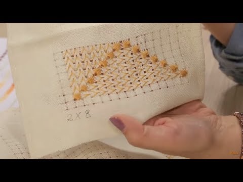 TOALHA BORDADA POR LEILA JACOB