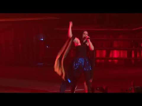 Evanescence - "Broken Pieces Shine" (Live in San Diego 11-13-21)