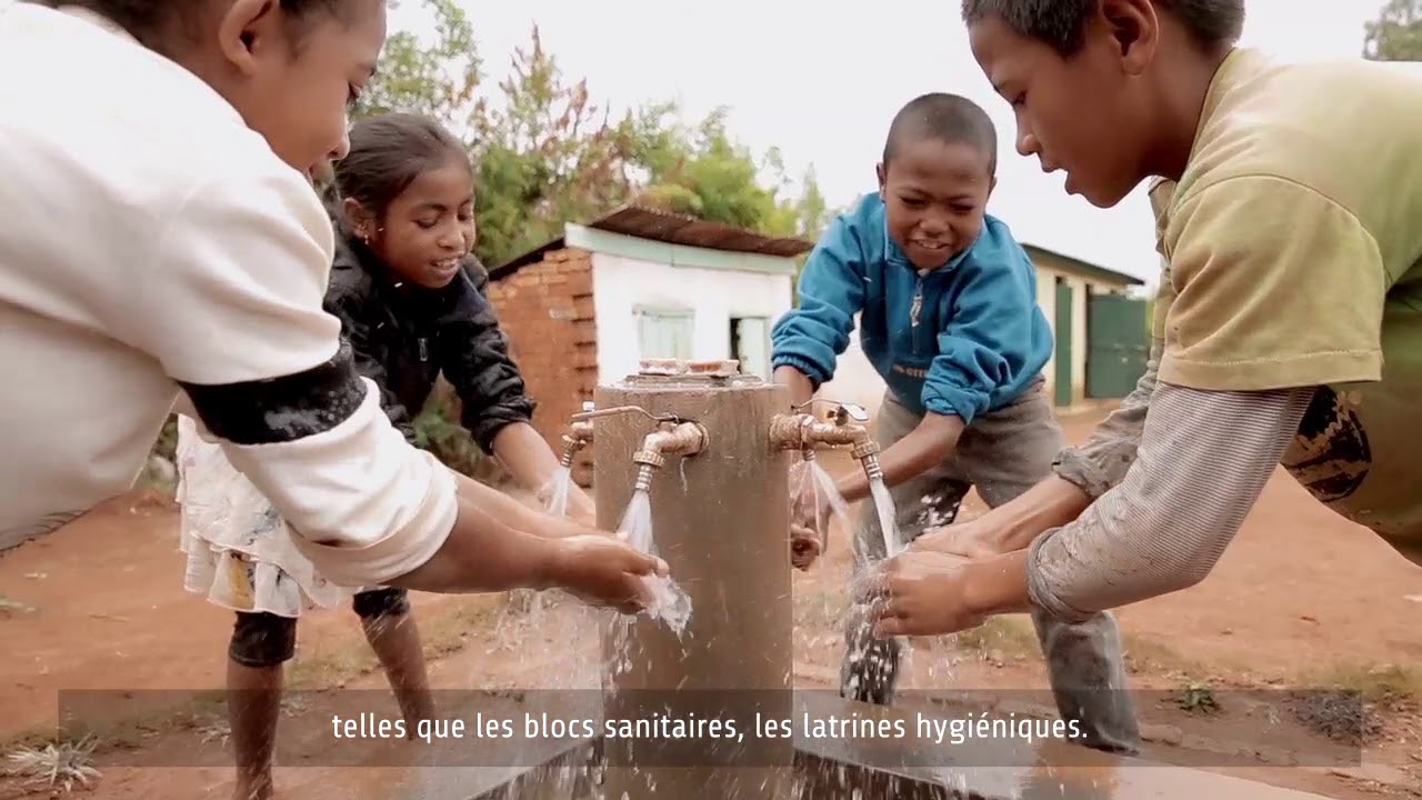 Accès rural à l'eau et à l'assainissement