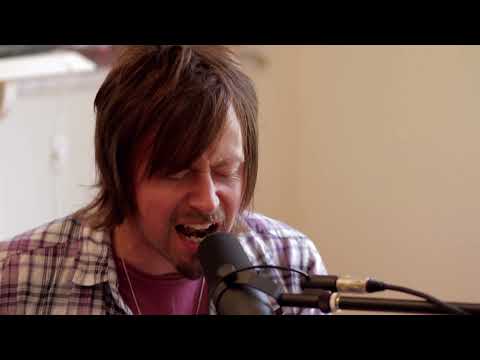 Pine Street Sessions - Lachy Doley  - 'Still In Love With You'