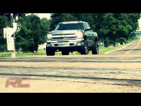 2007-2013 GM 1500 5-inch Suspension Lift Kit by Rough Country