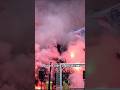 Een vrijbrief voor het gooien en afsteken van vuurwerk? ?? #klassieker #fside #ajax