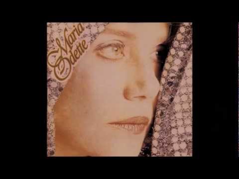 MARIA ODETTE - Canta: "FLOR DA AVENIDA"