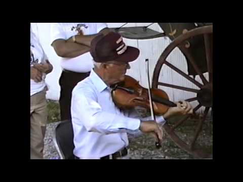Herman Johnson fiddles Clarinet Polka Bethel 1990 - Bethel 1990