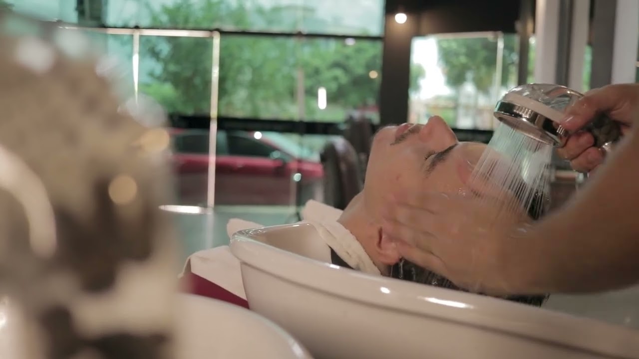 09 Limpeza do corte de cabelo