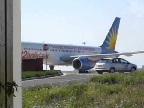 download lagu mp3 mp4 Parking Airport Paphos, download lagu Parking Airport Paphos gratis, unduh video klip Parking Airport Paphos