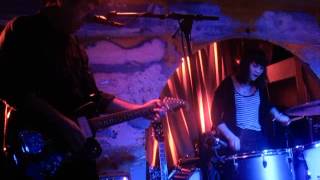 The Tamborines - Looking-Glass House (Live @ The Shacklewell Arms, London, 04/05/13)