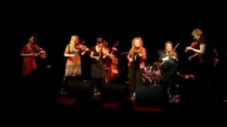 String Sisters live