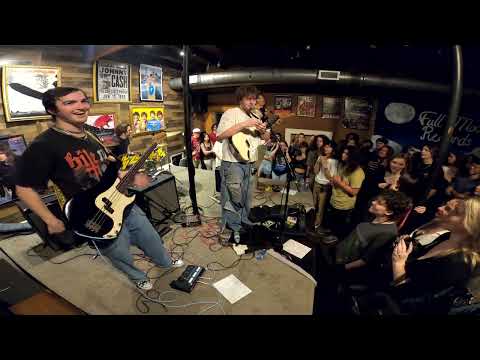 Salon Blonde - LIVE @ Full Moon Records in Conway, Arkansas 06.16.2023