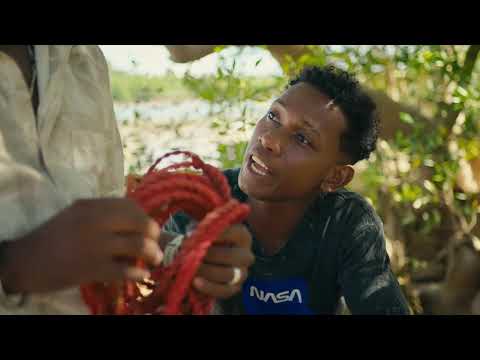 Docteur Love feat TINOH Vérité Clip Officiel