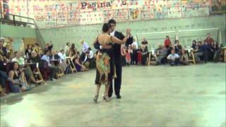 Maria Ines Bogado y Sebastian Jimenez bailando  CAFE  DOMINGUEZ en LA MILONGA DEL MORAN