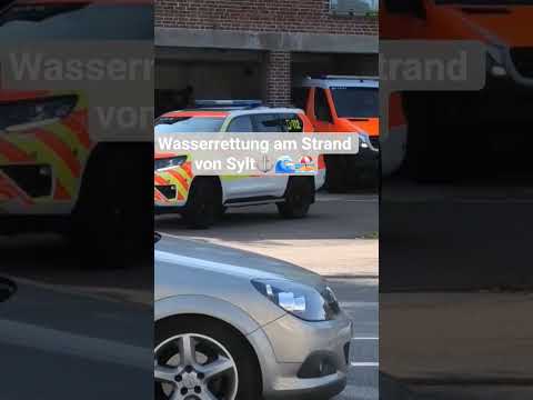 Wasserrettung am Strand von Sylt #blaulicht #feuerwehr #unimogpower #rettungsdienst #NEF #einsatz