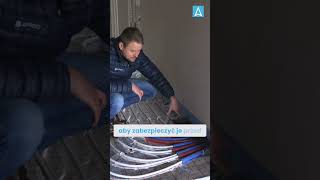 Jak prawidłowo ułożyć rurę w instalacji podłogowej?