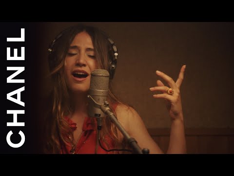 The Film of the CHANEL Spring-Summer 2022 Pre-Collection Campaign - CHANEL