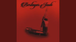 Download lagu Berlayar jauh mp3