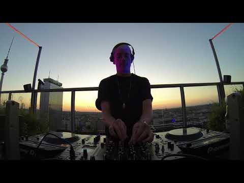 Rooftop Session w/ Pascale Voltaire