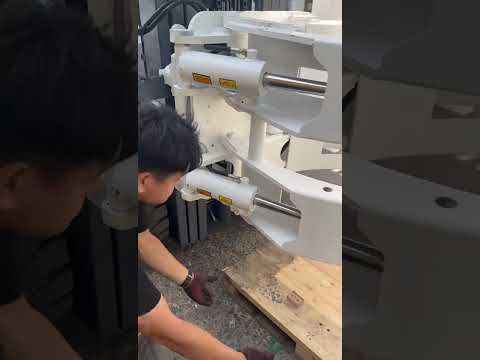 Electric Counter Balance Forklift — video 1
