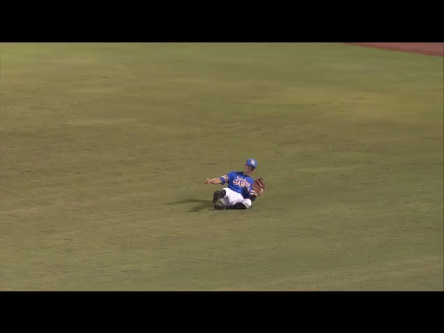 【9回表】ホークス・城所にとっては朝飯前のスライディングキャッチ!! 2016/7/20 H-Bs