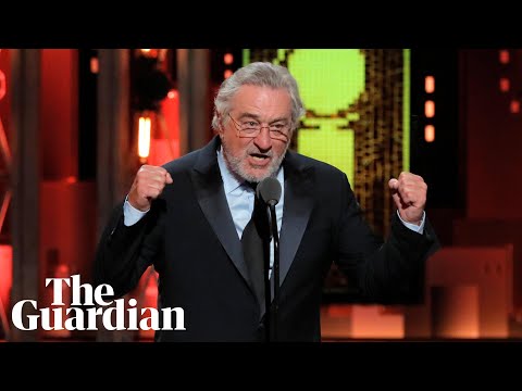 Robert De Niro Says 'Fuck Trump' At The 2018 Tony Awards