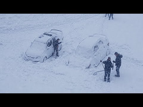 Extreme weather in Italy!! Abetone in Tuscany is buried by the snow