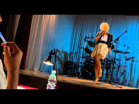 Sore - Umbrella (cover) in Pariu cu viata