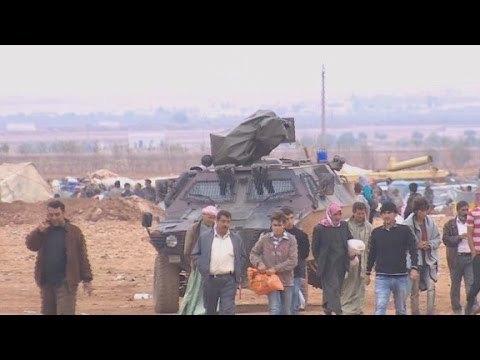 Kurds near Kobani afraid to enter Turkey