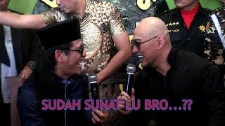 Download lagu (KOCAK) MOMEN KEDEKATAN GUS MIFTAH DAN DEDY CORBUZIER 😆👍 mp3 Download lagu (KOCAK) MOMEN KEDEKATAN GUS MIFTAH DAN DEDY CORBUZIER 😆👍 mp3