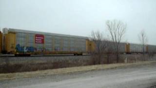 preview picture of video 'Norfolk Southern auto racks near wb junction in carrollton, mo'