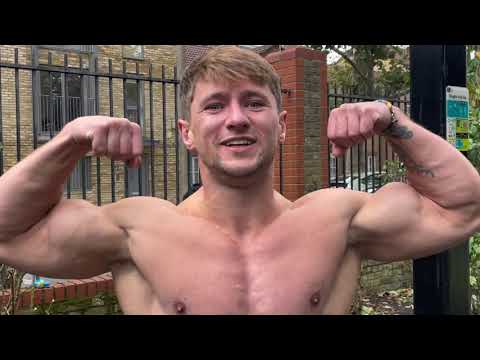 Posso fare 50 trazioni e 100 flessioni in meno di 5 minuti?