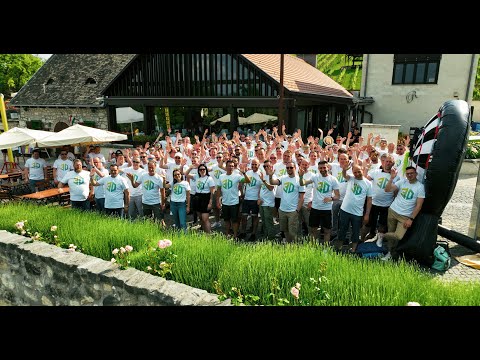 30 év lépéselőnyben