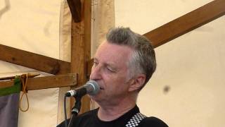 Billy Bragg sings Scousers Never Buy the Sun at Tolpuddle 2011