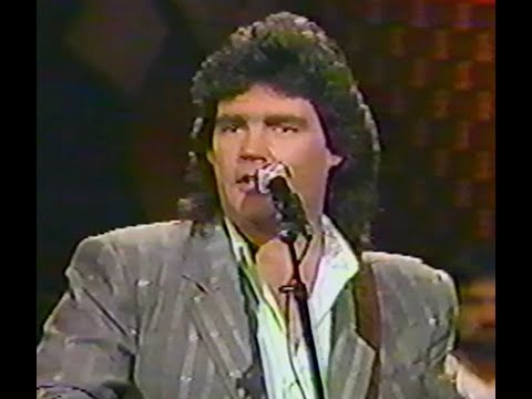 She Doesn't Cry Anymore - Shenandoah
