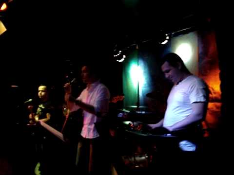 Elvir Muratovic Eno i Karma Band Madjarica live Bodoni 24 april 2010