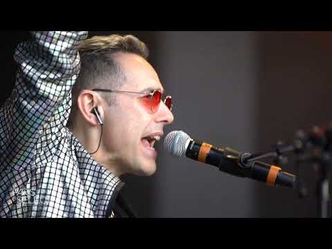 Stayin' Alive - Bee Gees by "Paris Select Band"