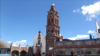 preview picture of video 'Time Lapse Iglesia de San Miguel Arcangel. en Mavatio Michoacan'